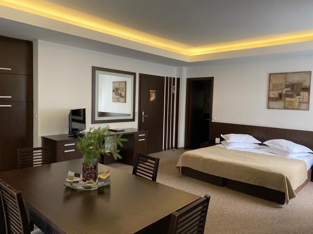 Hotel Smart Σινάια Εξωτερικό φωτογραφία
