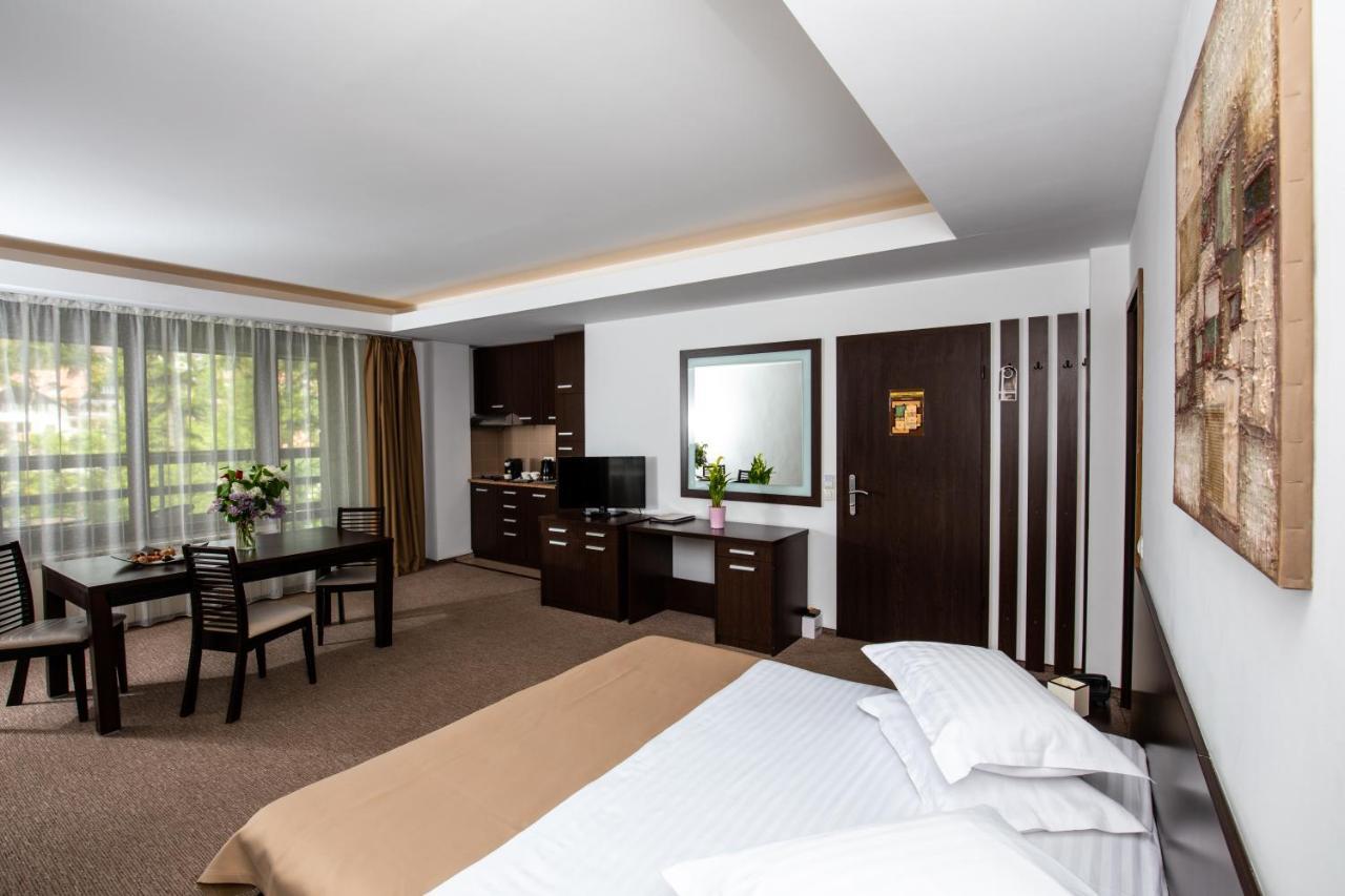 Hotel Smart Σινάια Εξωτερικό φωτογραφία