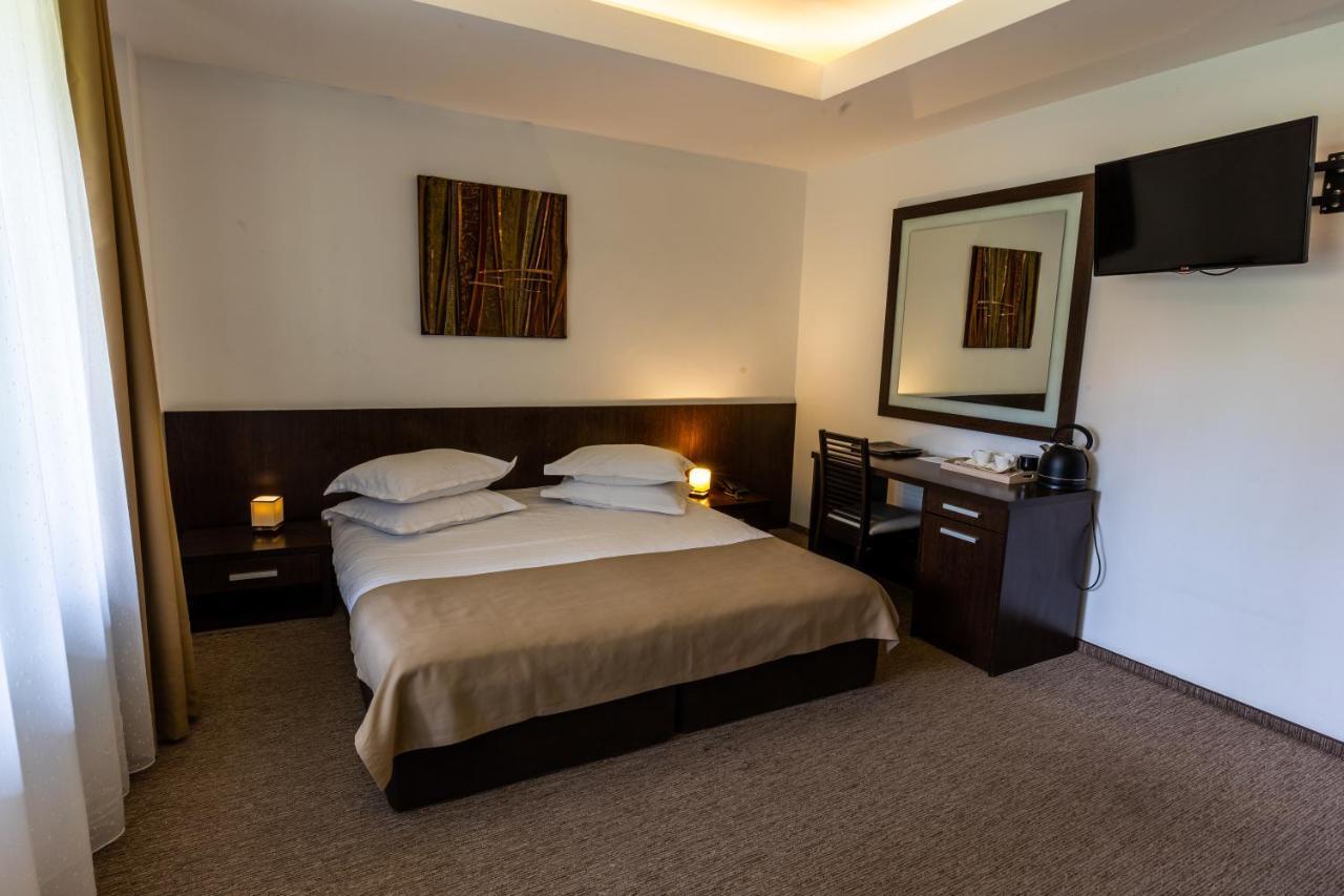 Hotel Smart Σινάια Εξωτερικό φωτογραφία
