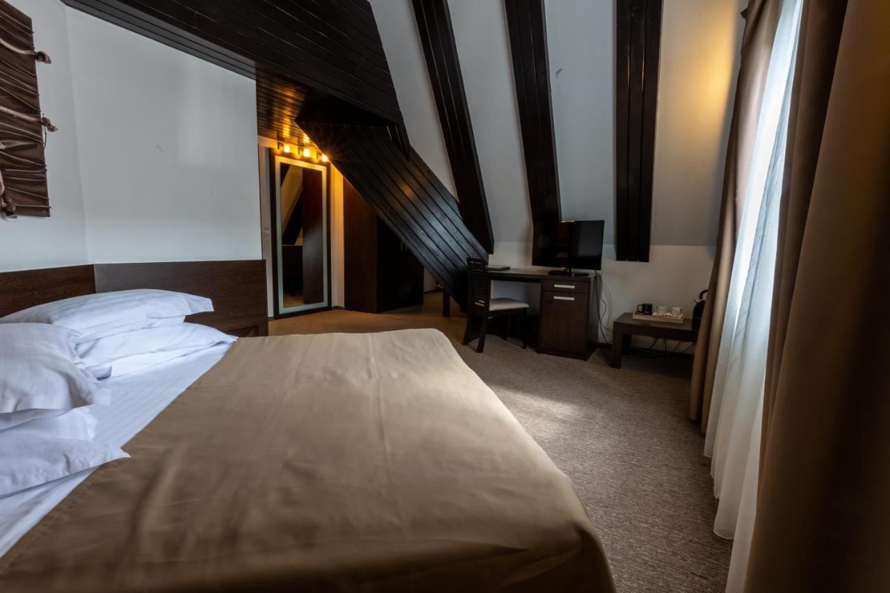 Hotel Smart Σινάια Εξωτερικό φωτογραφία