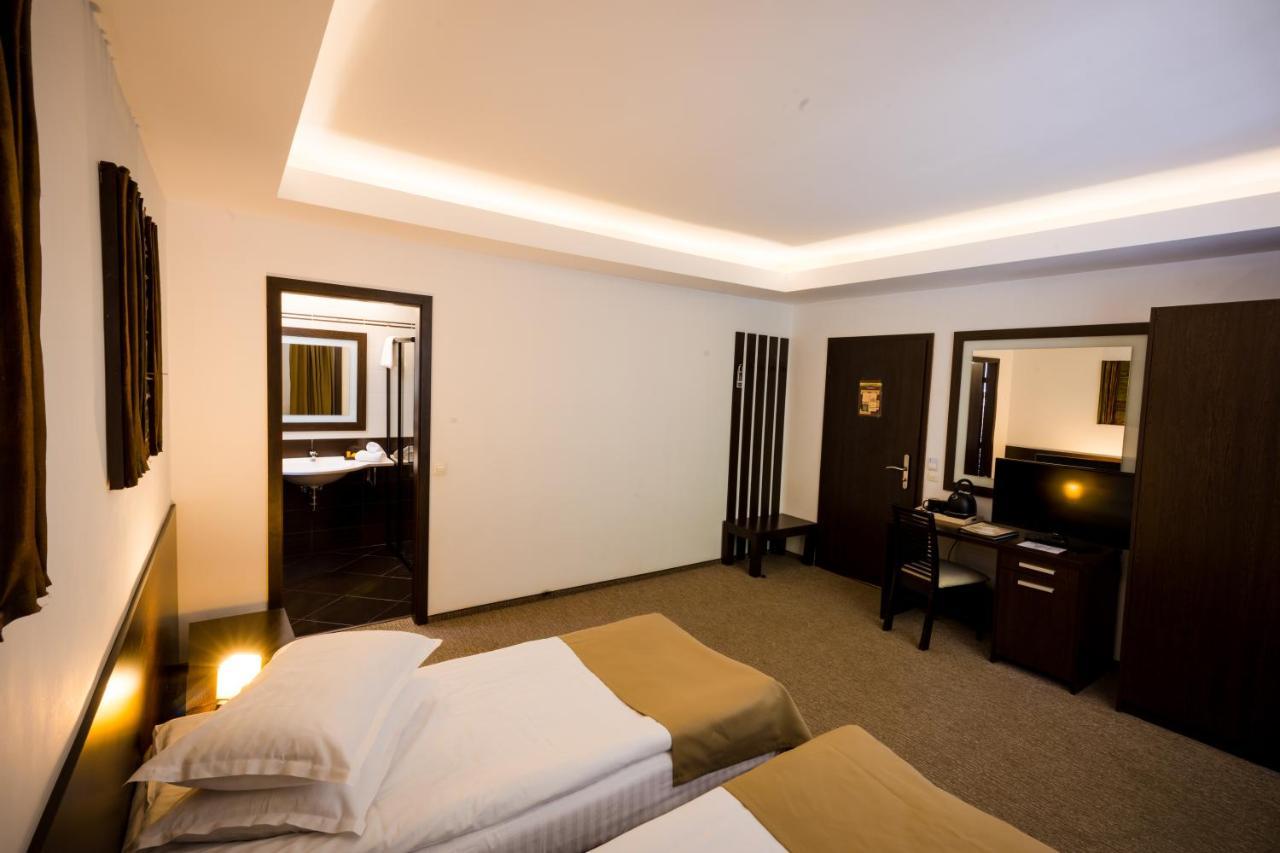 Hotel Smart Σινάια Εξωτερικό φωτογραφία
